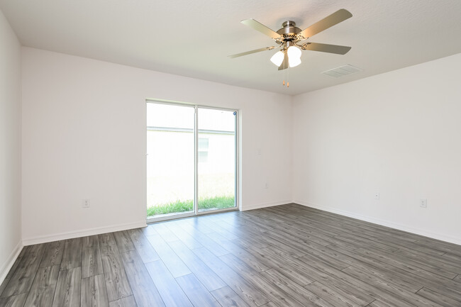 316 Kensington View Dr in Winter Haven, FL - Building Photo - Building Photo