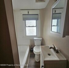 609 S Valley Ave in Olyphant, PA - Building Photo - Building Photo