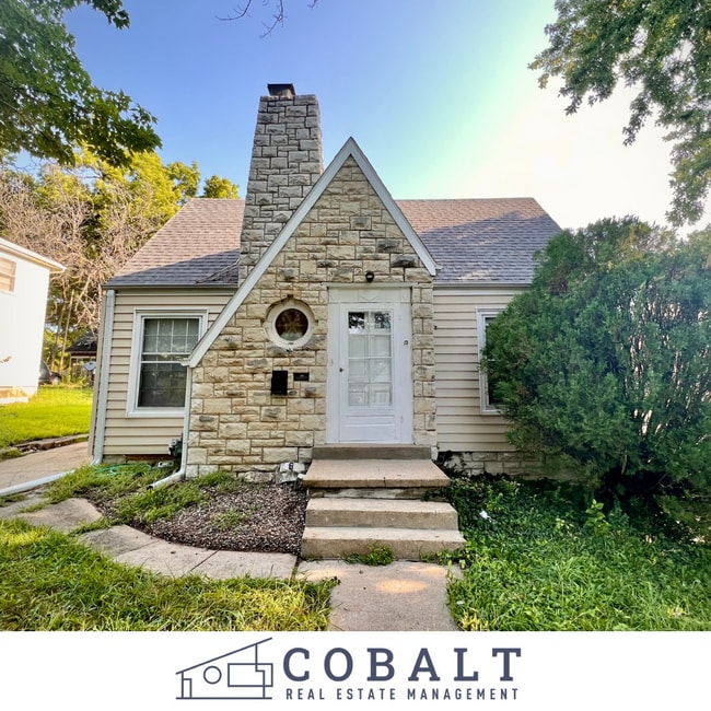 property at 1622 Fairview Ave