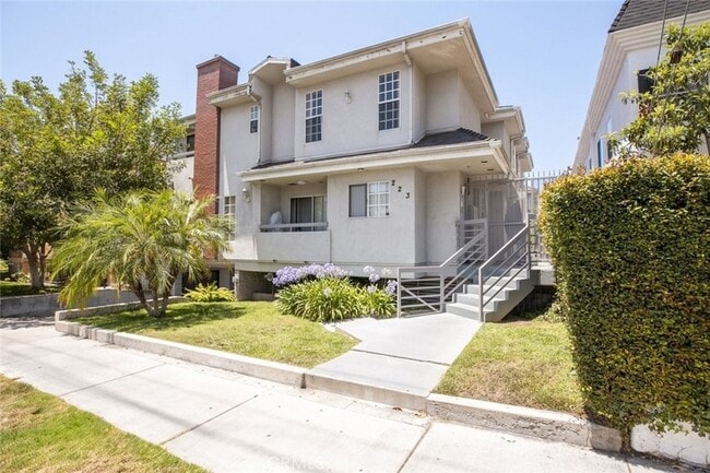 property at 223 N Adams St