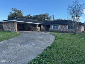 948 Mary Ave in Opelousas, LA - Building Photo - Building Photo