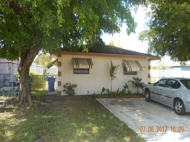 2661 NW 15th Ct in Fort Lauderdale, FL - Building Photo