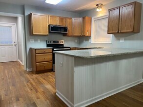 635 D St in Staunton, VA - Foto de edificio - Building Photo