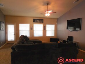 9706 Jersey Shore Dr in Bakersfield, CA - Building Photo - Building Photo