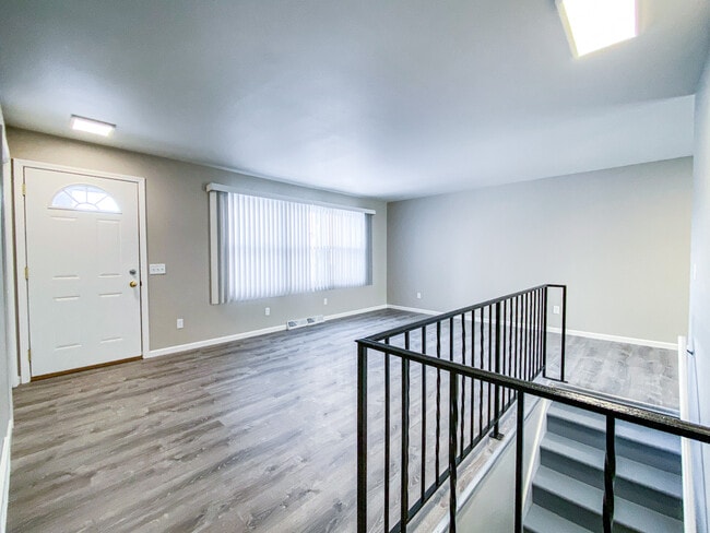 2025 S Park St in Madison, WI - Foto de edificio - Building Photo