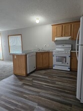 94 Yucca Cir in Casper, WY - Building Photo - Building Photo