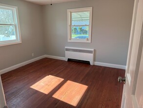 438 51st St in Lindenhurst, NY - Building Photo - Building Photo