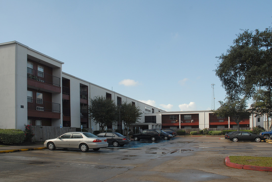 Seville 62+ Apartments in Beaumont, TX - Foto de edificio