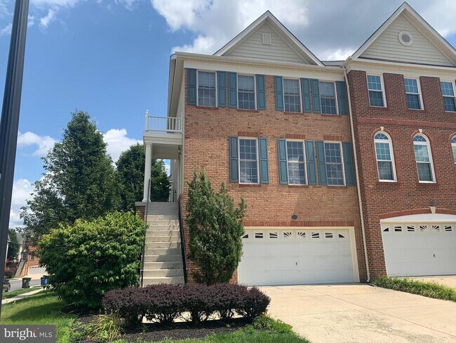 property at 25937 Kirkwood Square