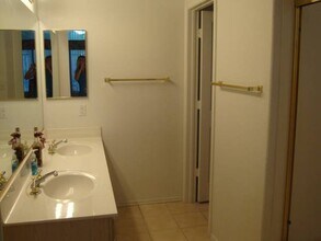 15874 S 11th Pl in Phoenix, AZ - Building Photo - Building Photo