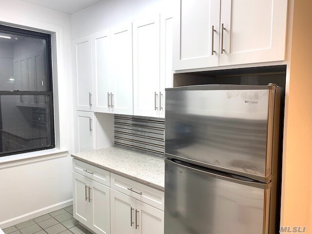 65 Lincoln Blvd-Unit -C12 in Long Beach, NY - Building Photo - Building Photo