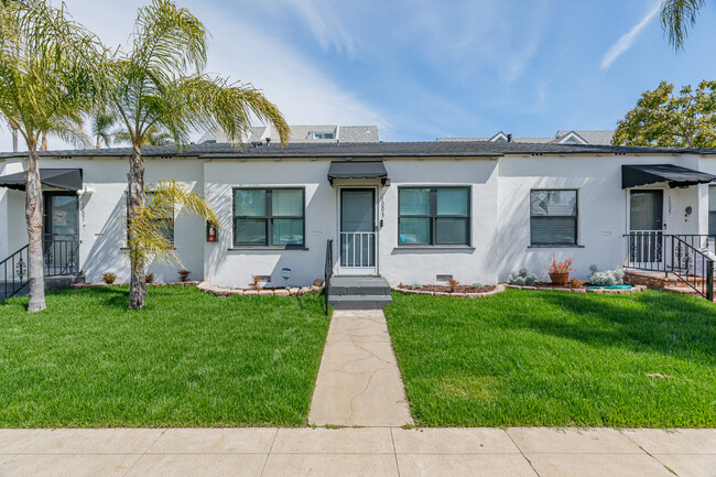 1001-11 3rd St in Coronado, CA - Building Photo - Building Photo