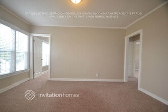 2042 W 75th St in Los Angeles, CA - Foto de edificio - Building Photo