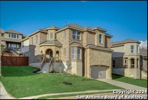 11127 Butterfly Bush in San Antonio, TX - Building Photo