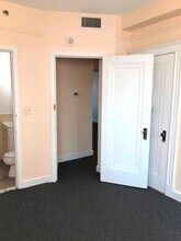 471 Commonwealth Ave, Unit 606 in Boston, MA - Foto de edificio - Building Photo