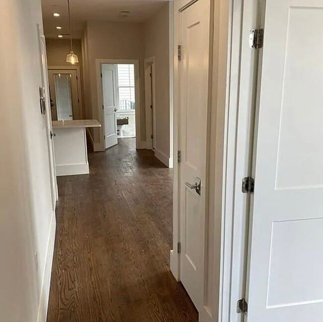 63 Gove St, Unit #1 in Boston, MA - Building Photo - Building Photo