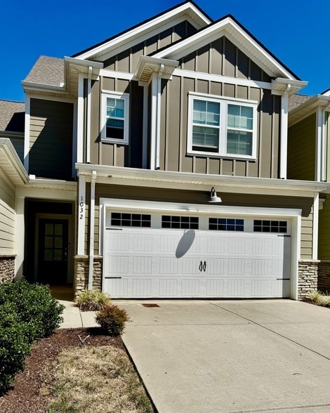 property at 1032 June Wilde Rdg