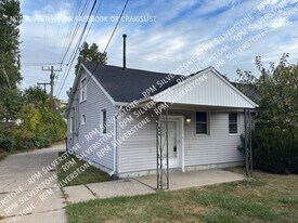 13681 McKinley Ave in Warren, MI - Building Photo