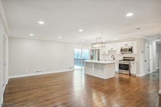 3 Parson Dr in West Orange, NJ - Building Photo - Building Photo