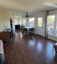 6462 Birchwood St in San Diego, CA - Foto de edificio - Building Photo