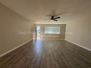 3302 W Loma Ln in Phoenix, AZ - Building Photo - Building Photo