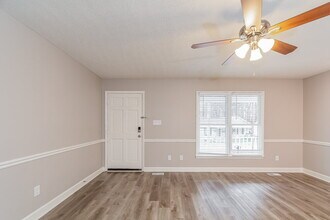 3612 Iron Sight Ct in Raleigh, NC - Foto de edificio - Building Photo