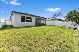 11381 SW Lyra Dr. in Port St. Lucie, FL - Building Photo - Building Photo