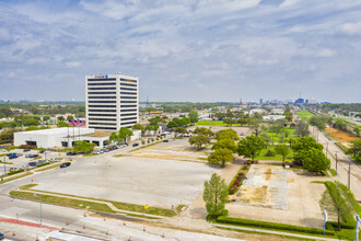 Belt and Main in Richardson, TX - Foto de edificio - Building Photo