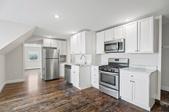 17 Hancox St in Stonington, CT - Building Photo - Building Photo