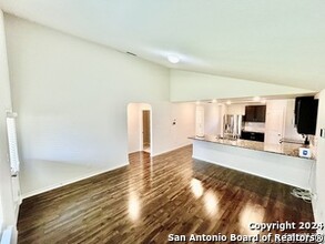 2937 Lindenwood Run in San Antonio, TX - Building Photo - Building Photo