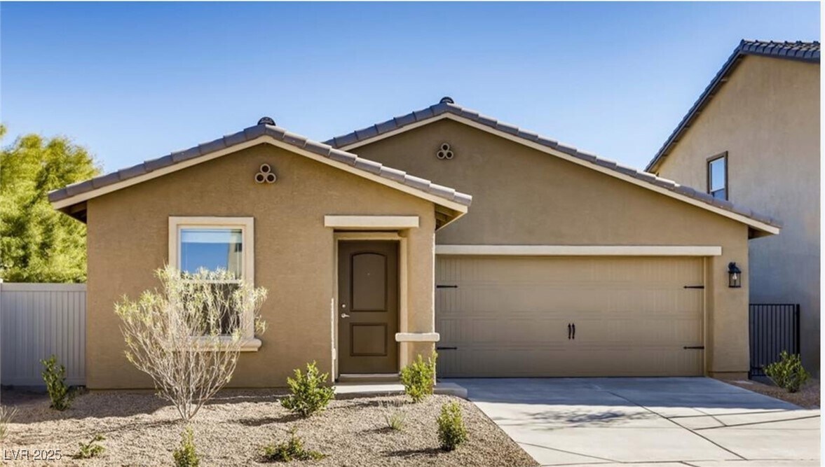 610 Abrazar Ave in North Las Vegas, NV - Building Photo