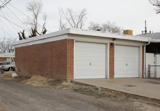 1041 Louisiana Blvd SE in Albuquerque, NM - Building Photo - Building Photo