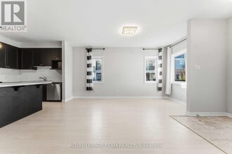 109 Pilot Private in Ottawa, ON - Building Photo - Building Photo
