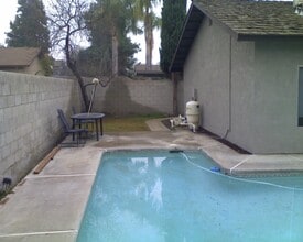 3520 Charlotte St in Bakersfield, CA - Building Photo - Building Photo