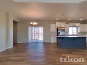 16014 Tokay St in Victorville, CA - Building Photo - Building Photo