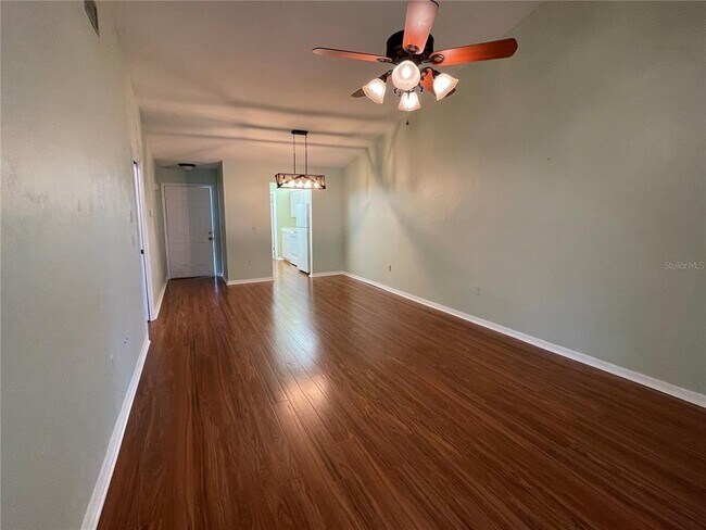 720 E Gilchrist Ct photo'