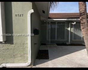 5785 SW 62nd St in Miami, FL - Building Photo - Building Photo