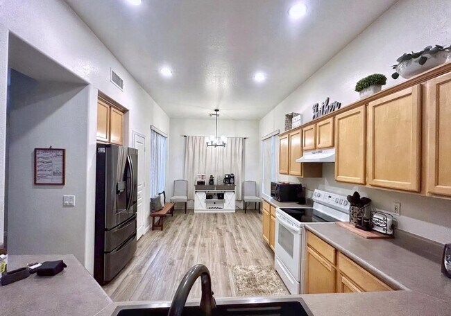 719 S Longmore St in Chandler, AZ - Building Photo - Building Photo