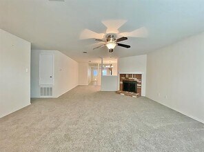 5519 Green Ivy Rd in Denton, TX - Building Photo - Building Photo