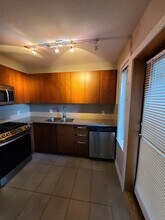 5885 Irmin St in Burnaby, BC - Building Photo - Building Photo