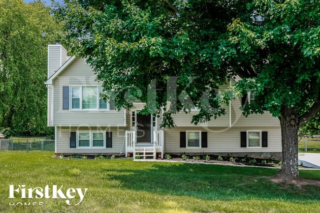 property at 2097 Blackberry Cir