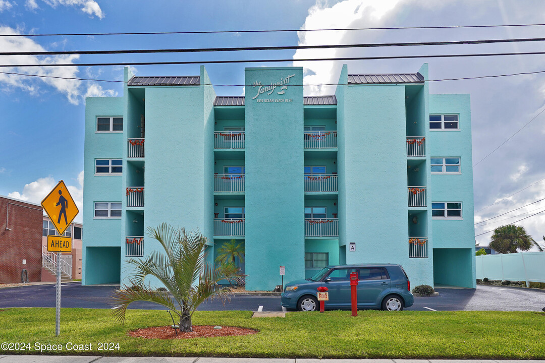 3610 Ocean Beach Blvd in Cocoa Beach, FL - Building Photo