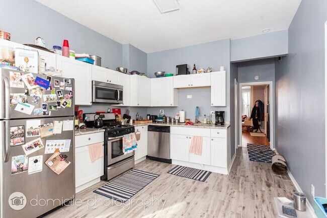 2909 W Belden Ave in Chicago, IL - Building Photo - Building Photo