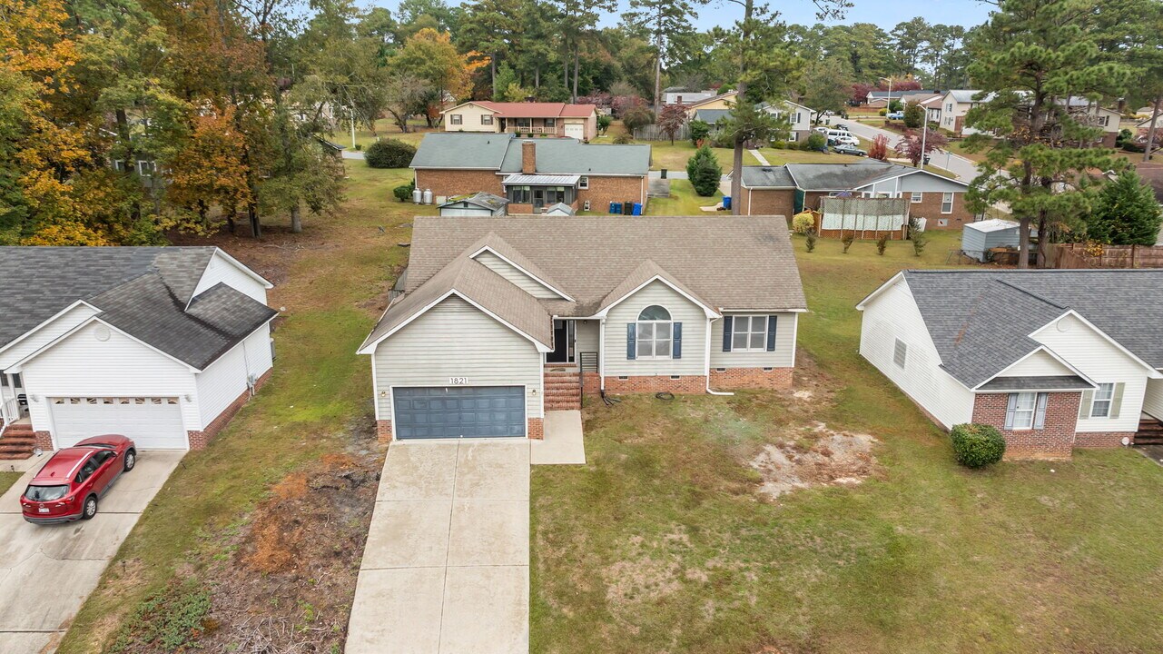 1821 Swann St in Fayetteville, NC - Building Photo