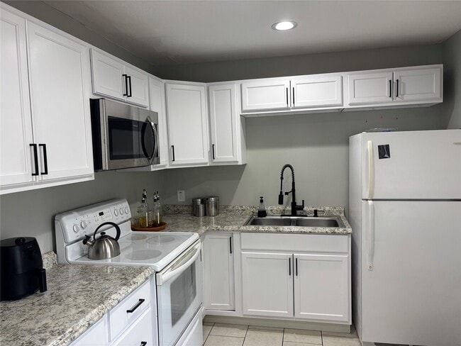 property at 331 Oak Dr