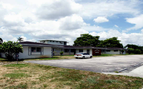 Lake Park Gardens in Plantation, FL - Foto de edificio - Building Photo