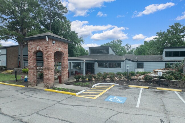 Falls of Gessner in Houston, TX - Building Photo - Building Photo