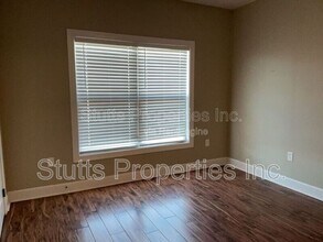 145 Bruin Dr in Florence, AL - Building Photo - Building Photo