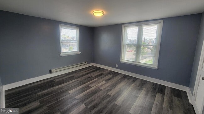 property at 600 E Carver St