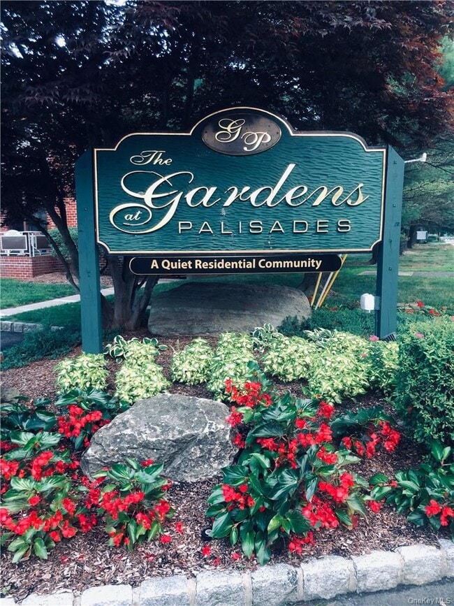 property at 5 Brevoort Dr